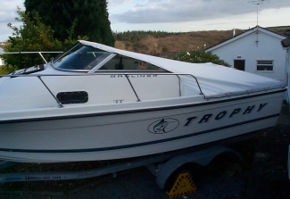Bayliner Trophy tonneau cover